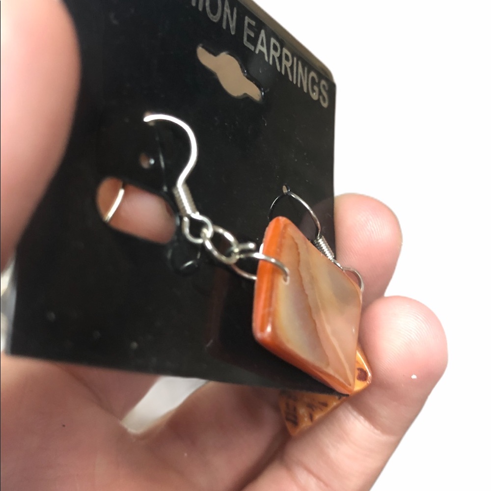 Boutique Shell Earrings - Picture 5 of 5